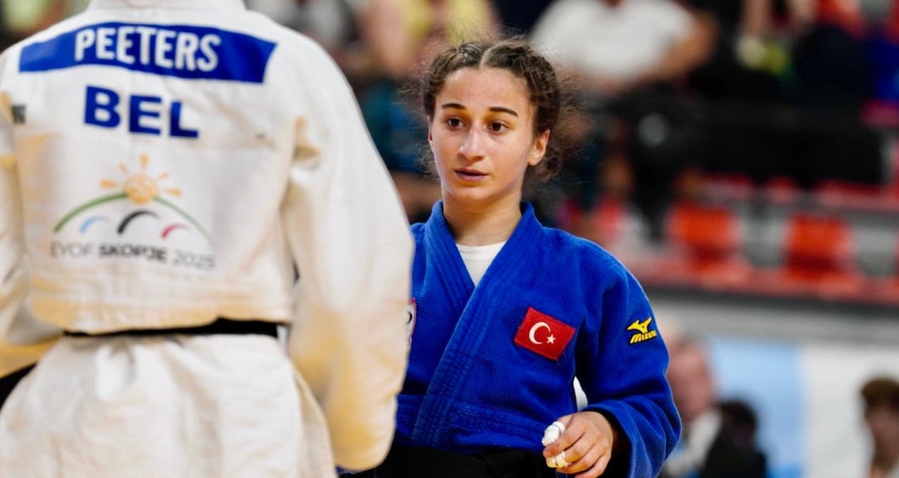 Milli Judocu Yağmur Yılmaztürk EYOF 2025'te Tarihi Gümüş Madalya Kazandı! 1 Milli Judocu Yağmur Yılmaztürk EYOF 2025'te Tarihi Gümüş Madalya Kazandı!