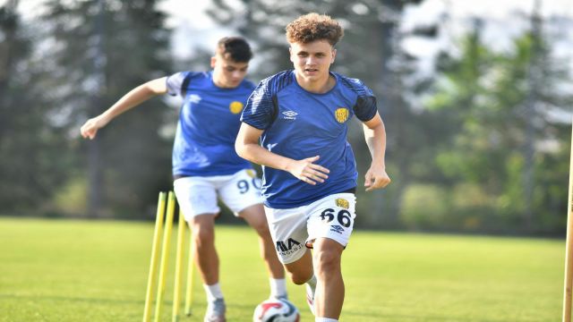 <h2>Ankaragücü, Yüksek Rakımlı Bolu Kampı ve 5 Hazırlık Maçıyla Yeni Sezona Hazırlanıyor!</h2> 1 Ankaragücü, Yüksek Rakımlı Bolu Kampı ve 5 Hazırlık Maçıyla Yeni Sezona Hazırlanıyor!