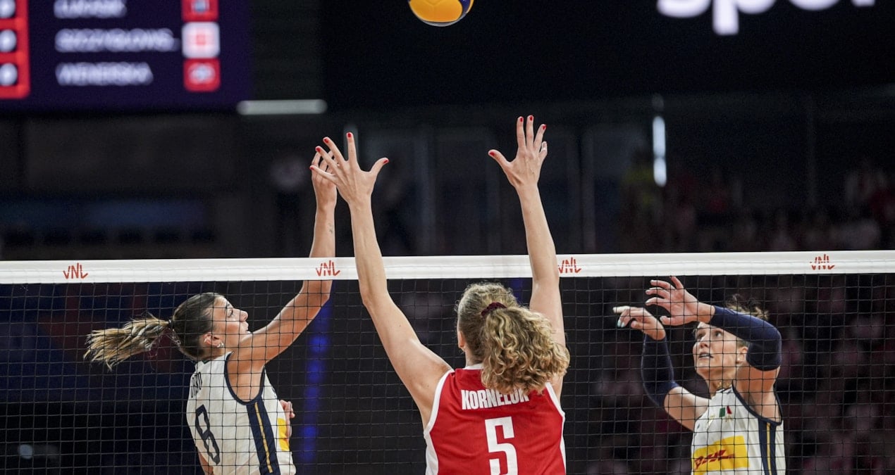 FIVB Kadınlar Milletler Ligi'nin ilk finalisti belli oldu: İtalya Polonya'yı rahat yenerek tarihe geçirdi! [1][3]