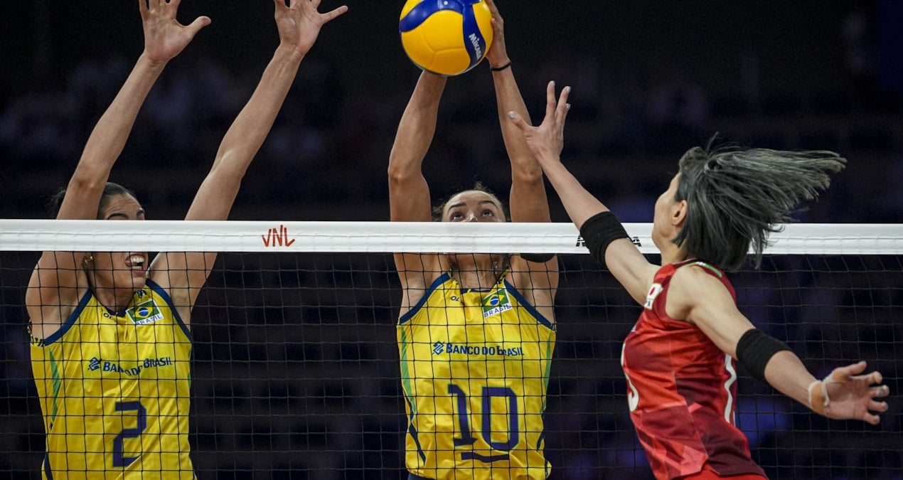 "FIVB Milletler Ligi Finalinde Brezilya ile İtalya'nın Mücadelesi Başlıyor!" [1][3][5]