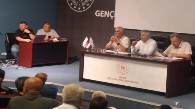 <p><strong>TFF, BAL Takımlarla 12 Kulüp Temsilcisinin Katılımıyla 2025-2026 Sezonu Hazırlıkları İçin Stratejik İstişare Gerçekleştirdi</strong></p> 1 TFF, BAL Takımlarla 12 Kulüp Temsilcisinin Katılımıyla 2025-2026 Sezonu Hazırlıkları İçin Stratejik İstişare Gerçekleştirdi