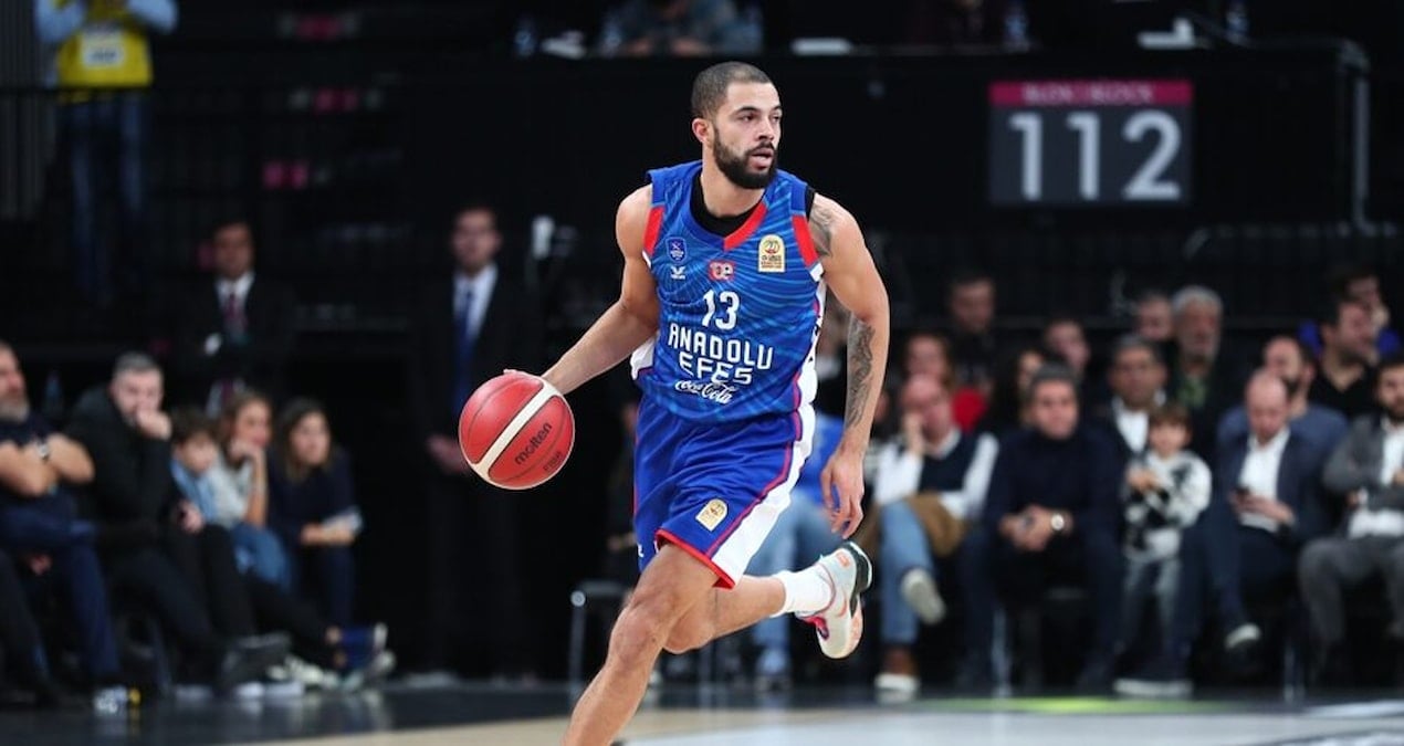 Anadolu Efes, Amerikalı Guard Darius Thompson ile Yollarını Ayırdı!