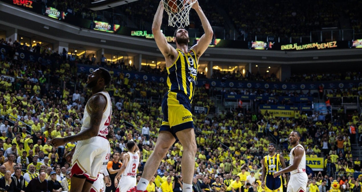Fenerbahçe Efsanesi Anadolu Efes'te Bomba Transfer! Türkiye Basketbolunda Sürpriz Geri Dönüş! 6 Fenerbahçe Efsanesi Anadolu Efes’te Bomba Transfer! Türkiye Basketbolunda Sürpriz Geri Dönüş!