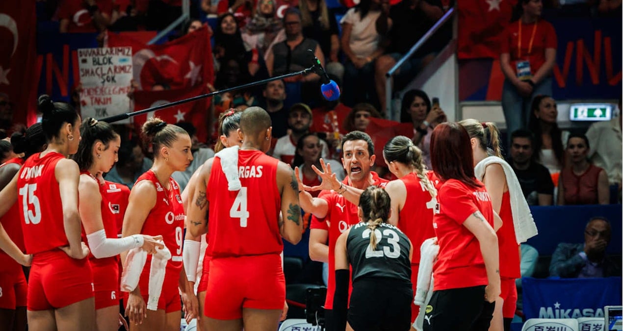 Filenin Sultanları Kadrosu Açıklandı: İşte A Milli Kadın Voleybol Takımı'nın Yıldızları! 7 Filenin Sultanları Kadrosu Açıklandı: İşte A Milli Kadın Voleybol Takımı’nın Yıldızları!