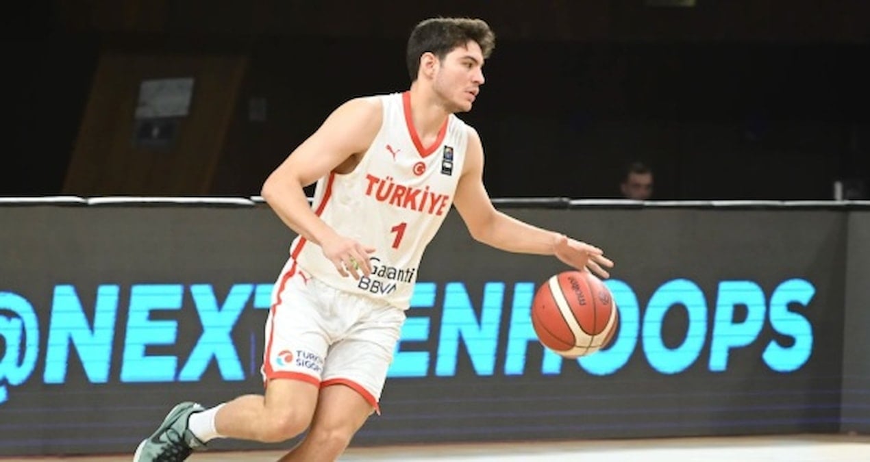 Türkiye U20 Milli Takımı, Muhteşem Seriyle Çeyrek Final Vizesi Aldı! 12 Türkiye U20 Milli Takımı, Muhteşem Seriyle Çeyrek Final Vizesi Aldı!